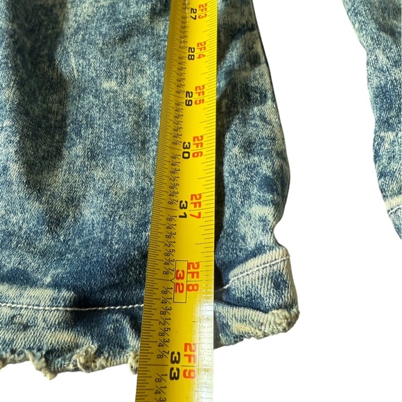 Stocked Up Distressed Acid Wash Cargo Jeans – Size 38 - Picture 6 of 6